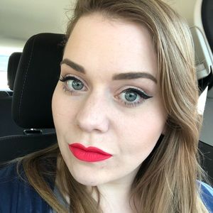 Meet your Posher, Katelyn